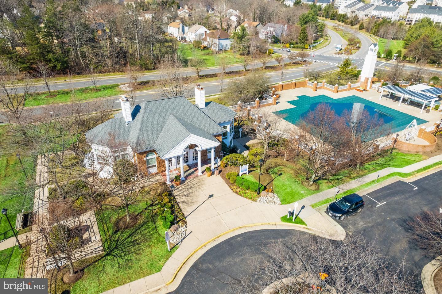 2565 Grayton Ln
