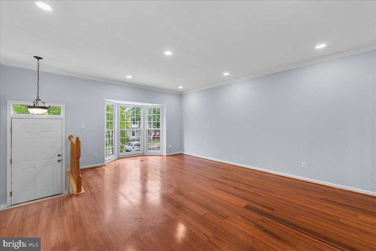 2565 Grayton Ln