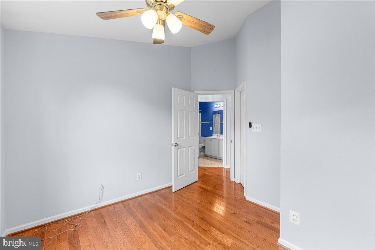 2565 Grayton Ln