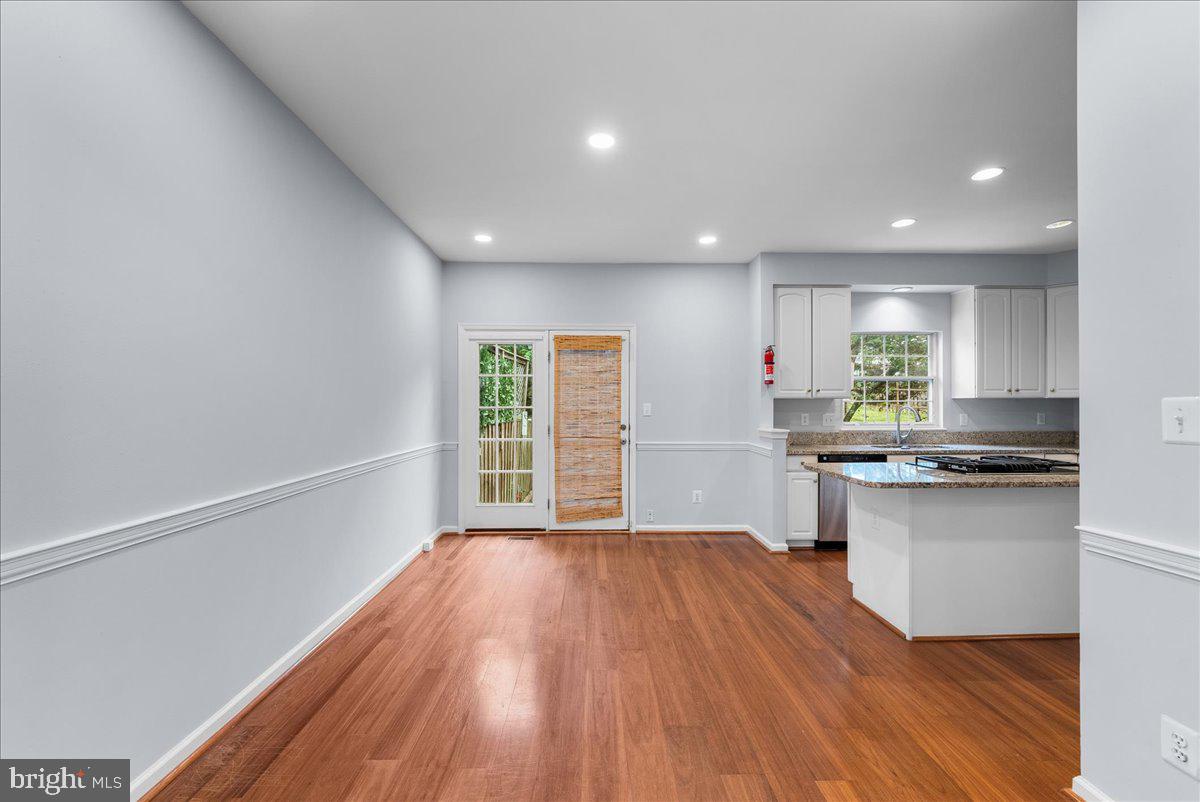 2565 Grayton Ln