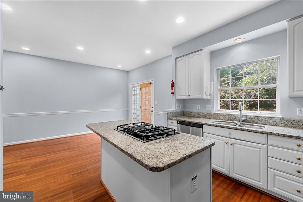 2565 Grayton Ln