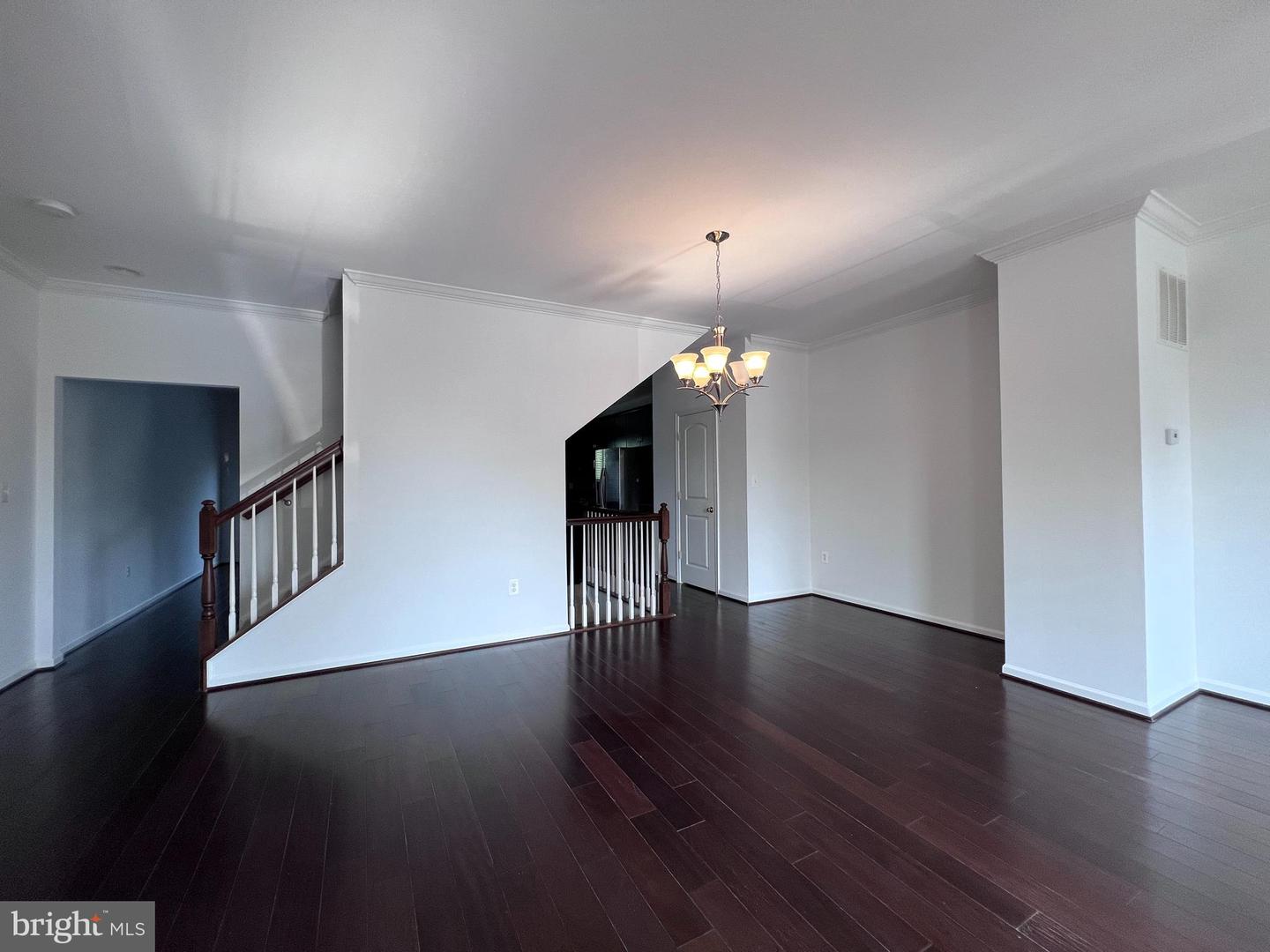 9243 DAWKINS CREST CIR