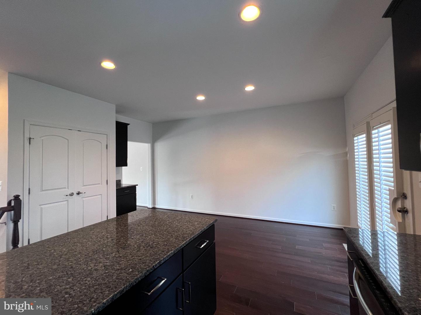 9243 DAWKINS CREST CIR