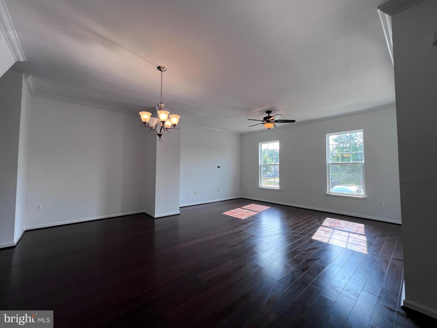 9243 DAWKINS CREST CIR