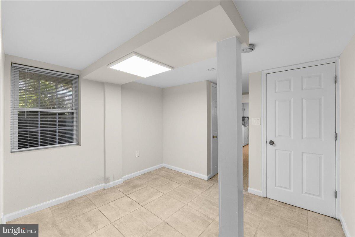 1814 Warren Dr