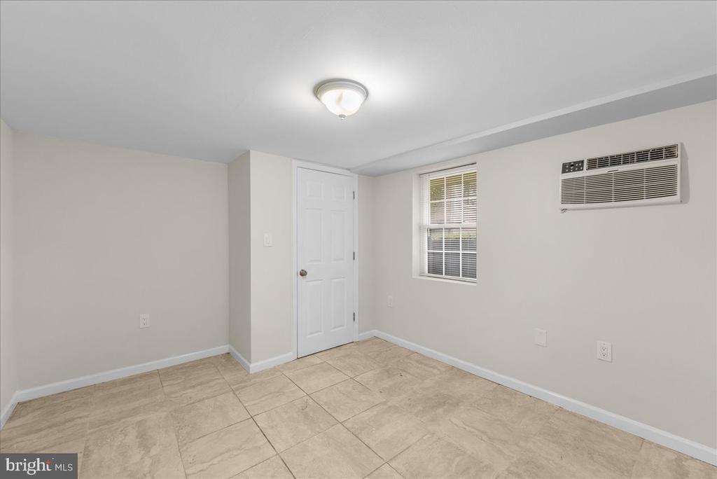 1814 Warren Dr