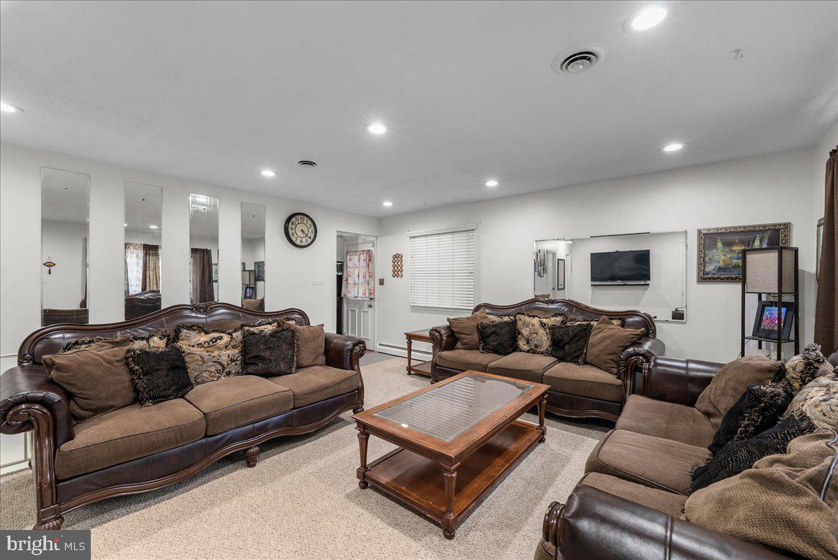 1814 Warren Dr