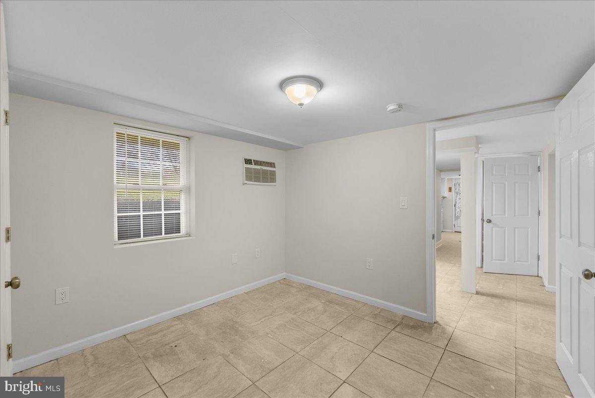 1814 Warren Dr