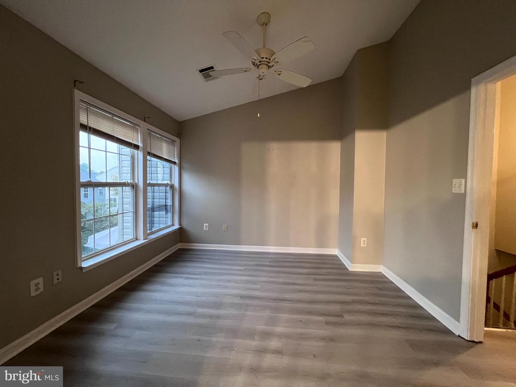 12035 COUNTRY MILL DR