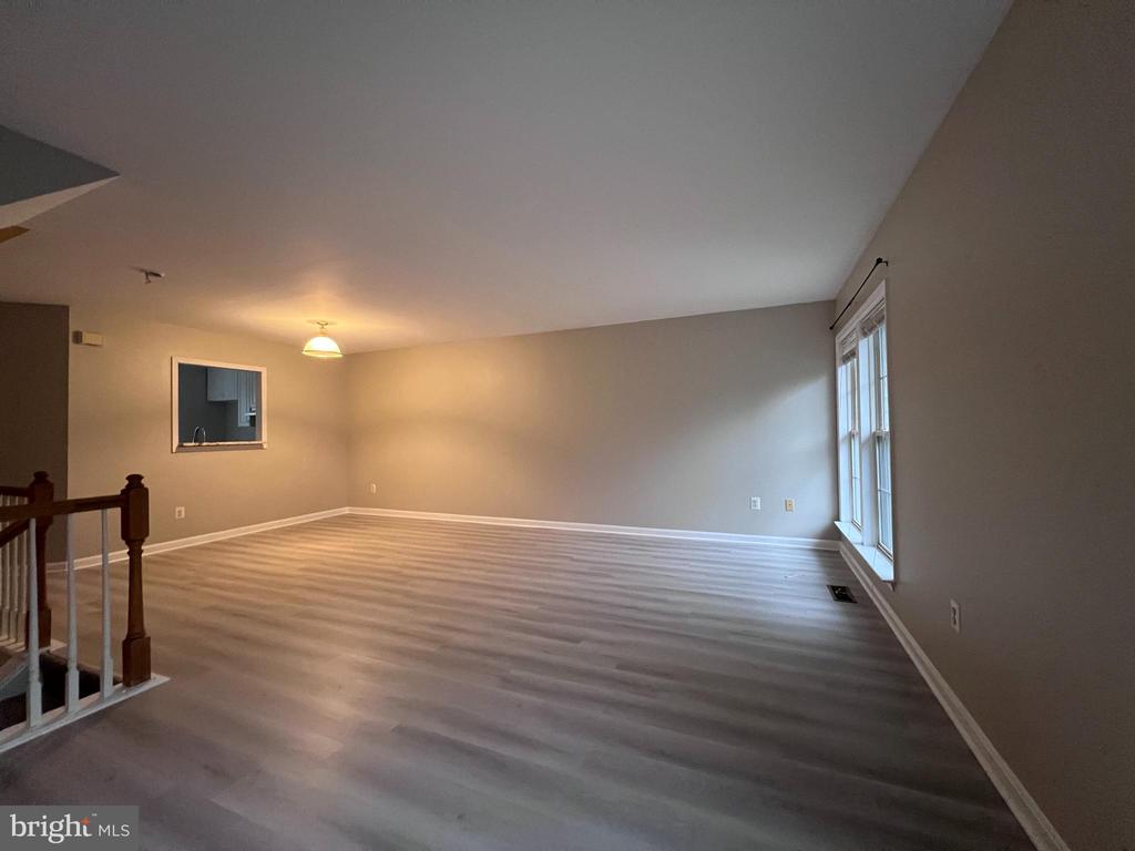 12035 COUNTRY MILL DR
