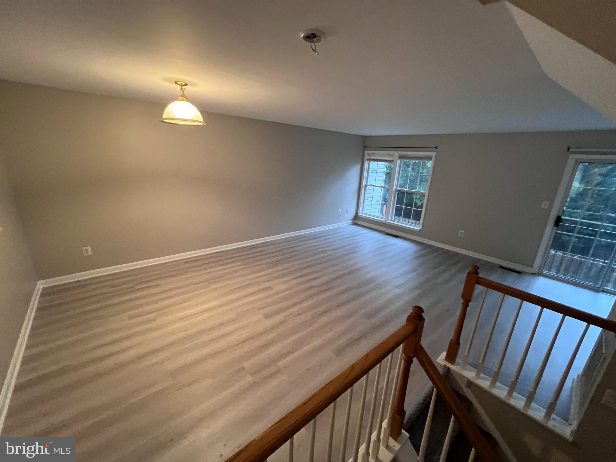 12035 COUNTRY MILL DR
