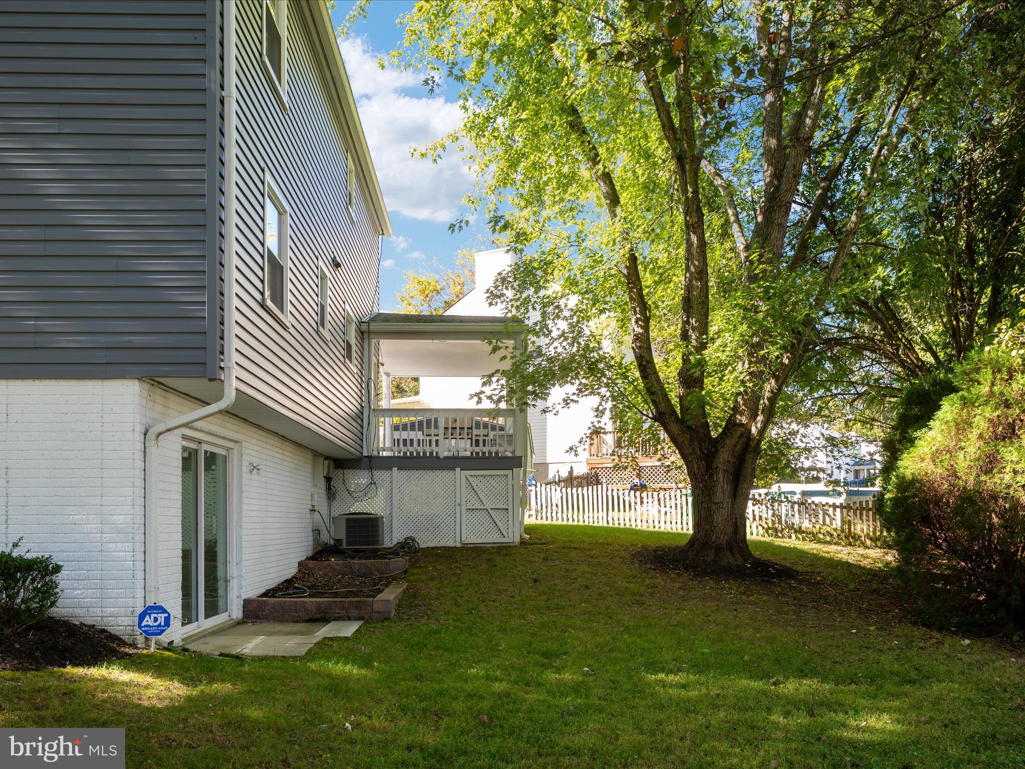 6176 Preston Ct
