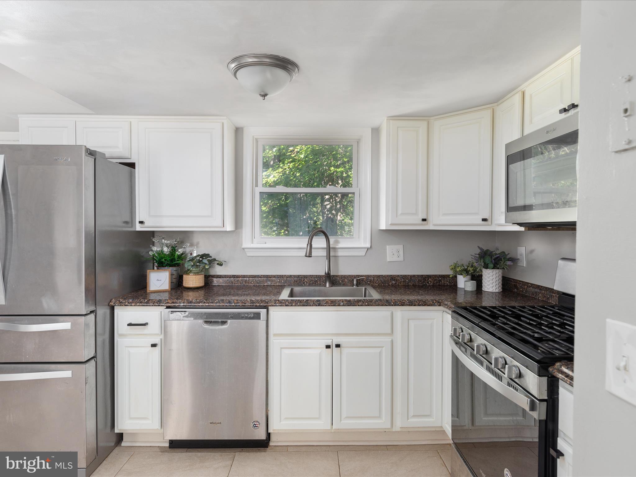 6176 Preston Ct