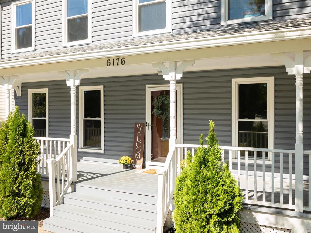 6176 Preston Ct