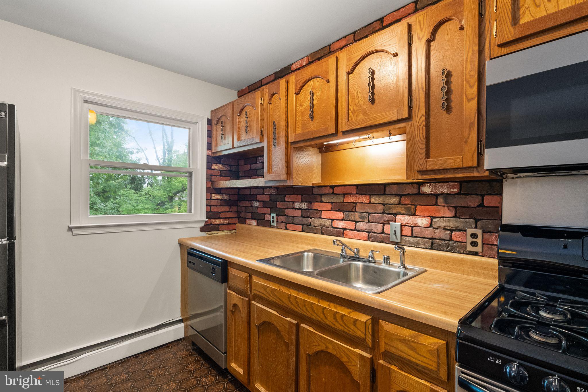 14756 Delta Ct
