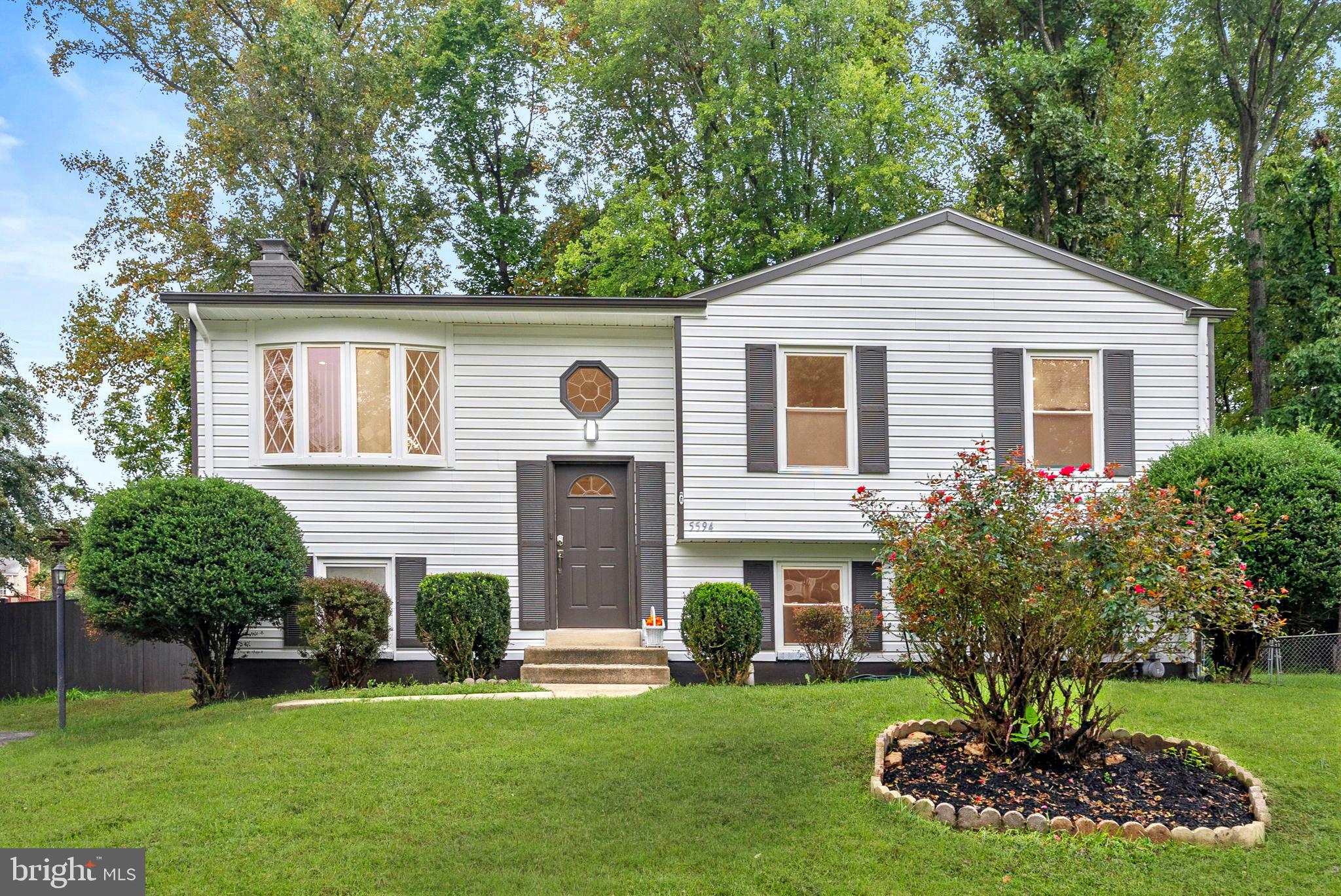 5594 Shadybrook Dr