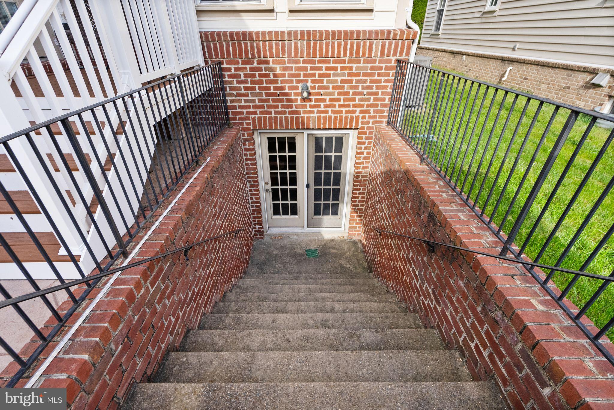 12031 Infantry Ln