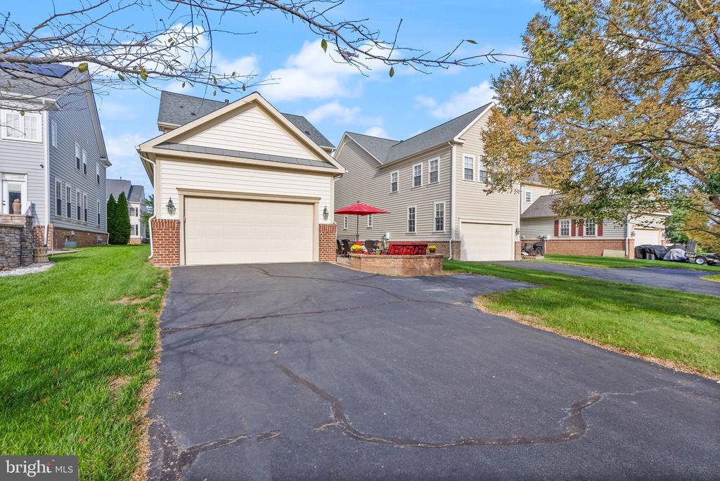 12031 Infantry Ln