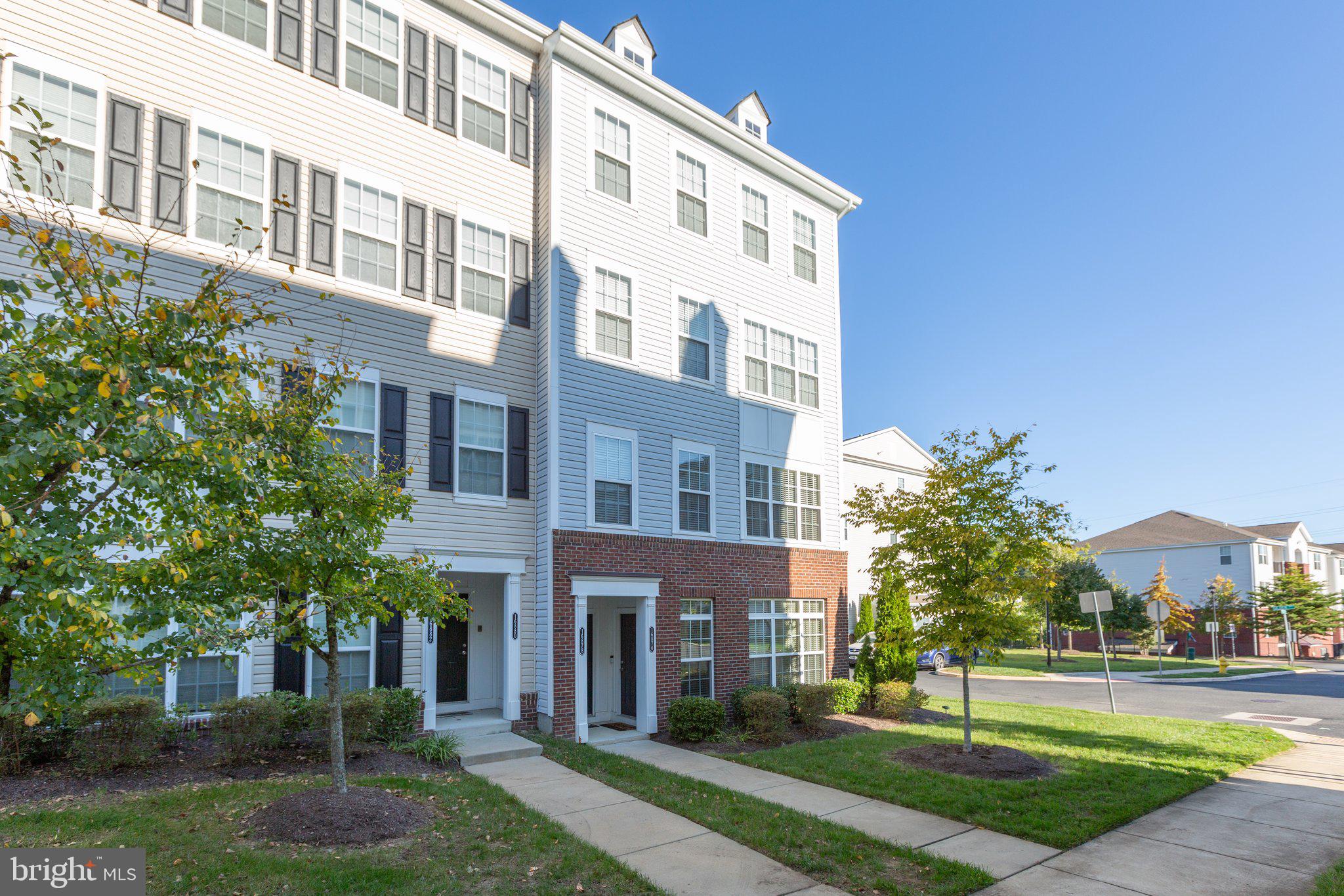 16878 PORTERS INN DR #52