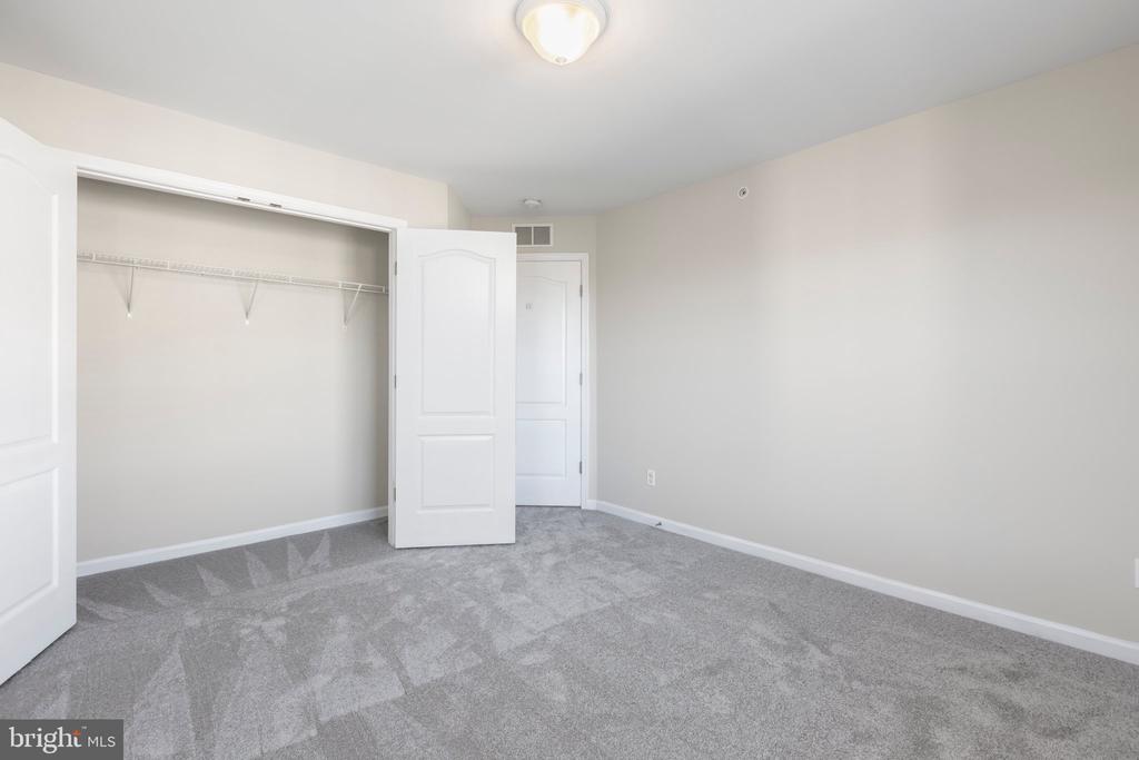 16878 PORTERS INN DR #52
