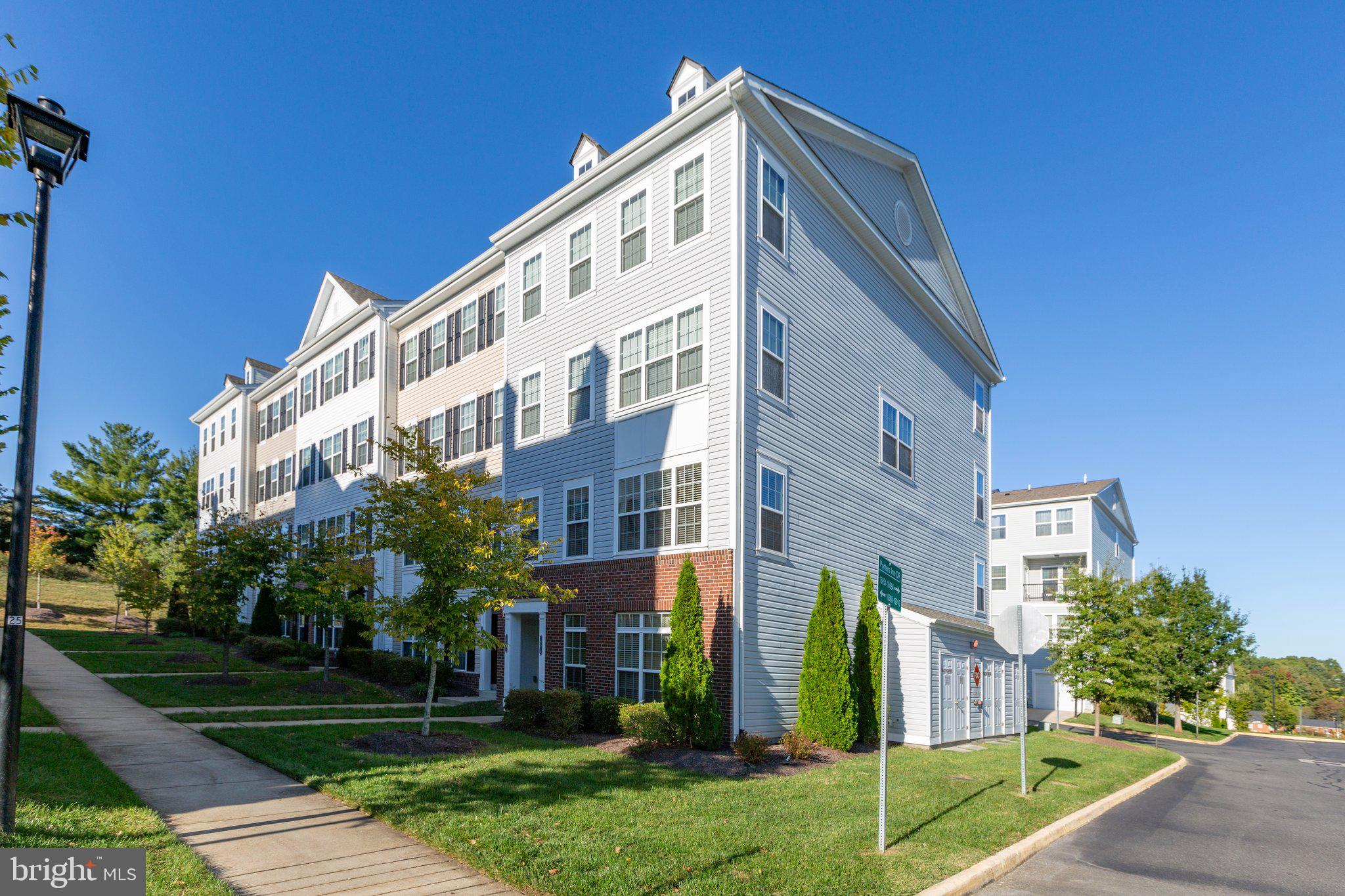 16878 PORTERS INN DR #52