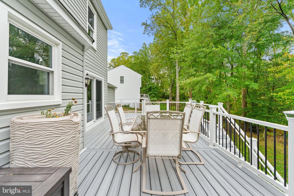 4979 Manor House Ct