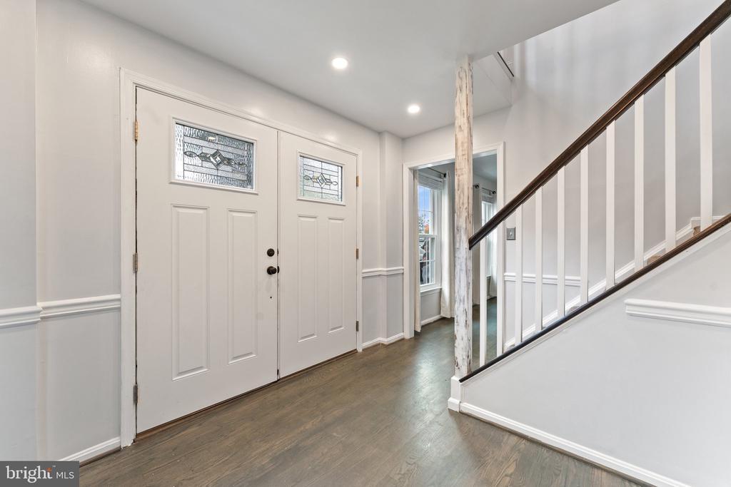 4979 Manor House Ct