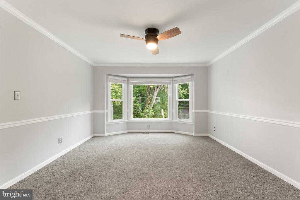 4979 Manor House Ct