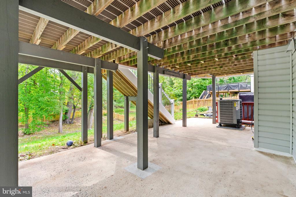 4979 Manor House Ct