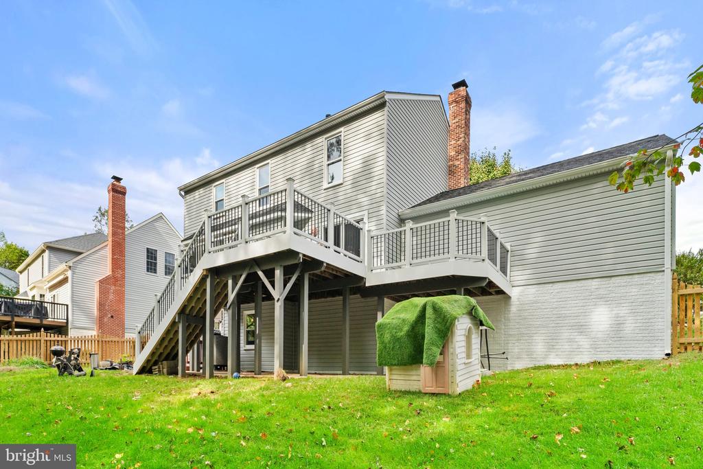 4979 Manor House Ct