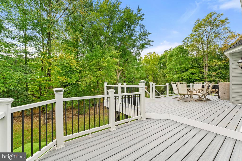 4979 Manor House Ct
