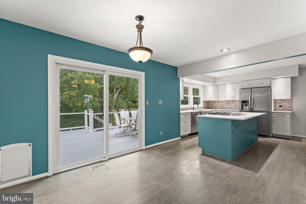 4979 Manor House Ct