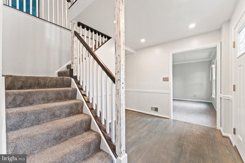 4979 Manor House Ct