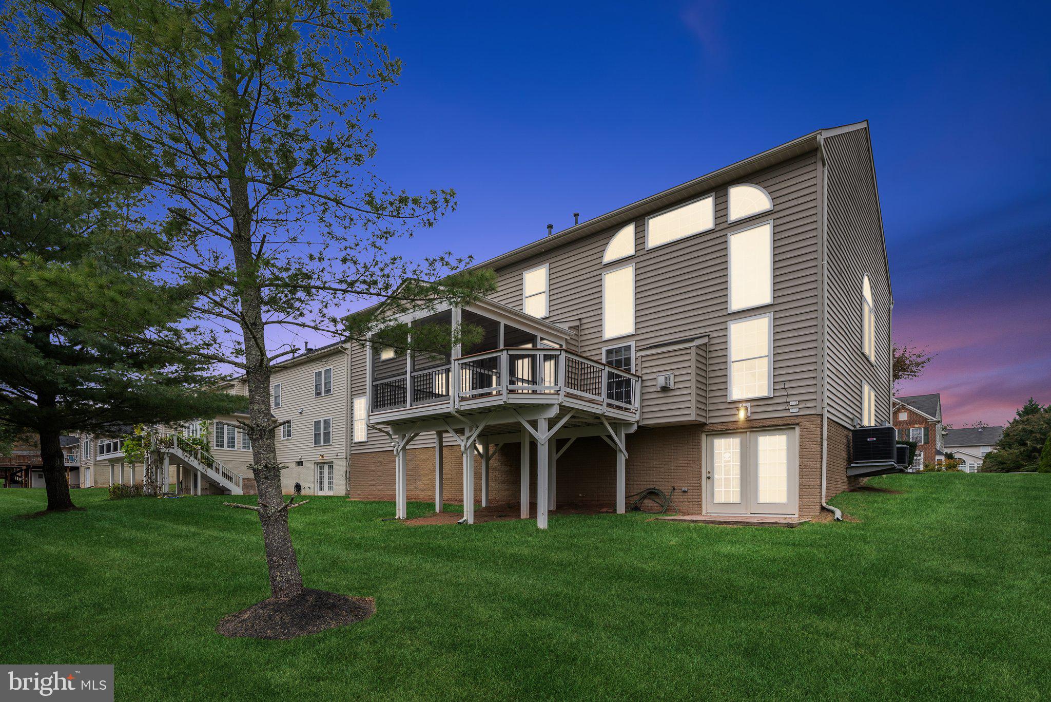 7221 Winnipeg Ct