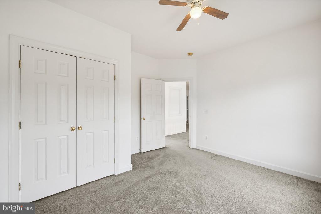7221 Winnipeg Ct