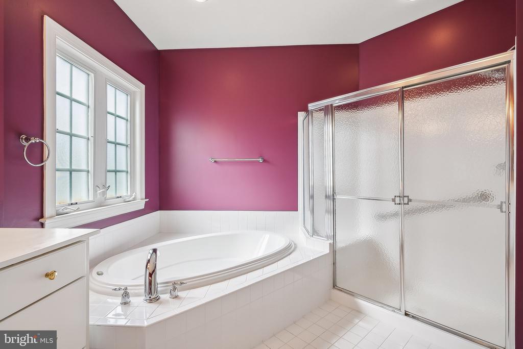 7221 Winnipeg Ct