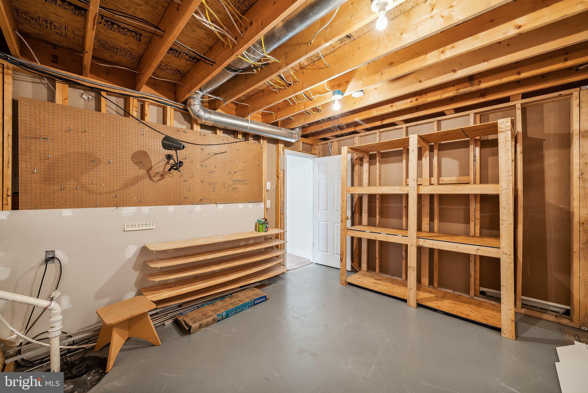 7221 Winnipeg Ct