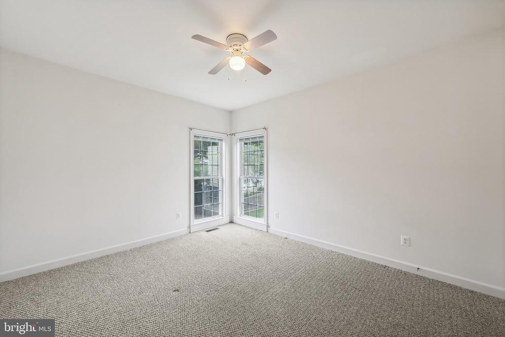 7221 Winnipeg Ct