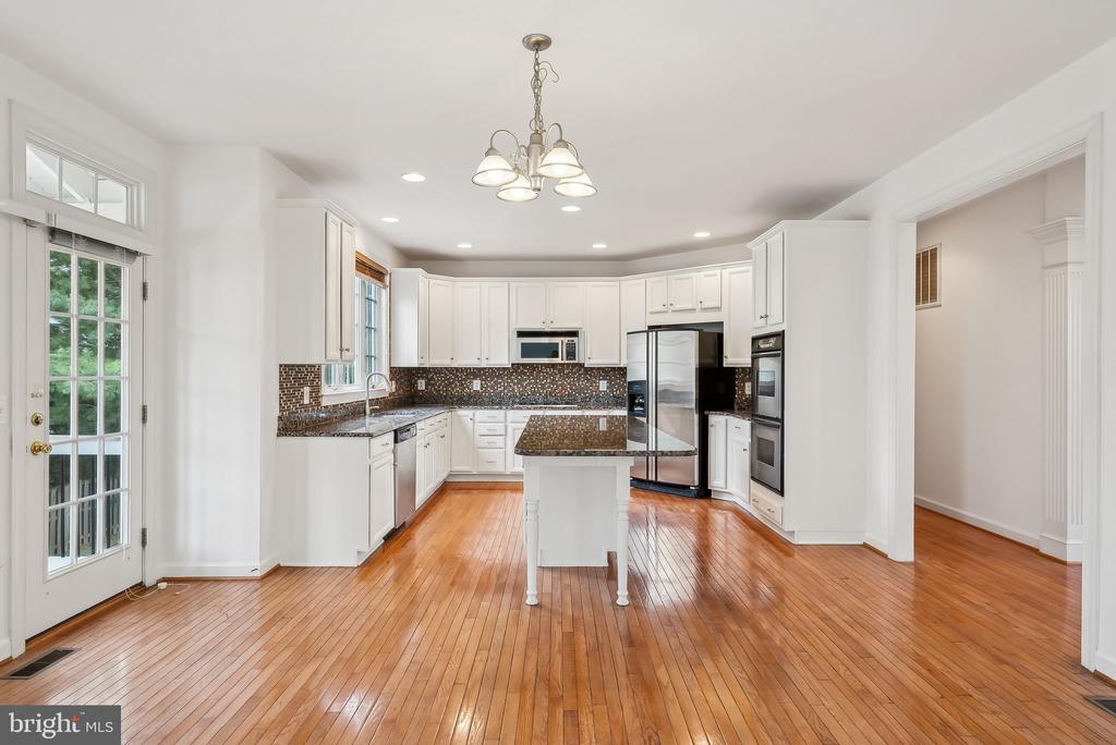 7221 Winnipeg Ct