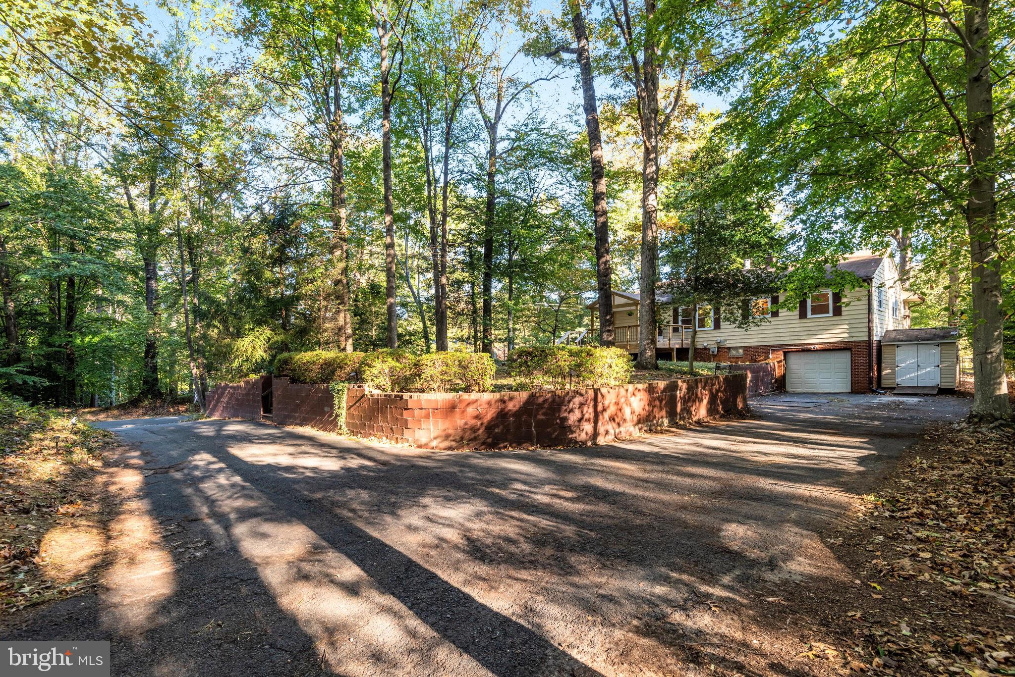 12997 Wooded Acres Ct