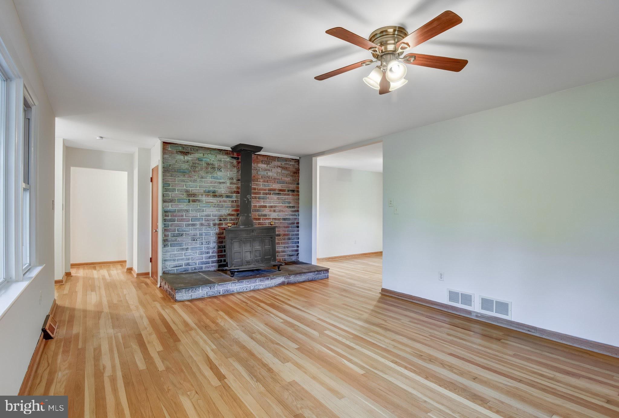 12997 Wooded Acres Ct