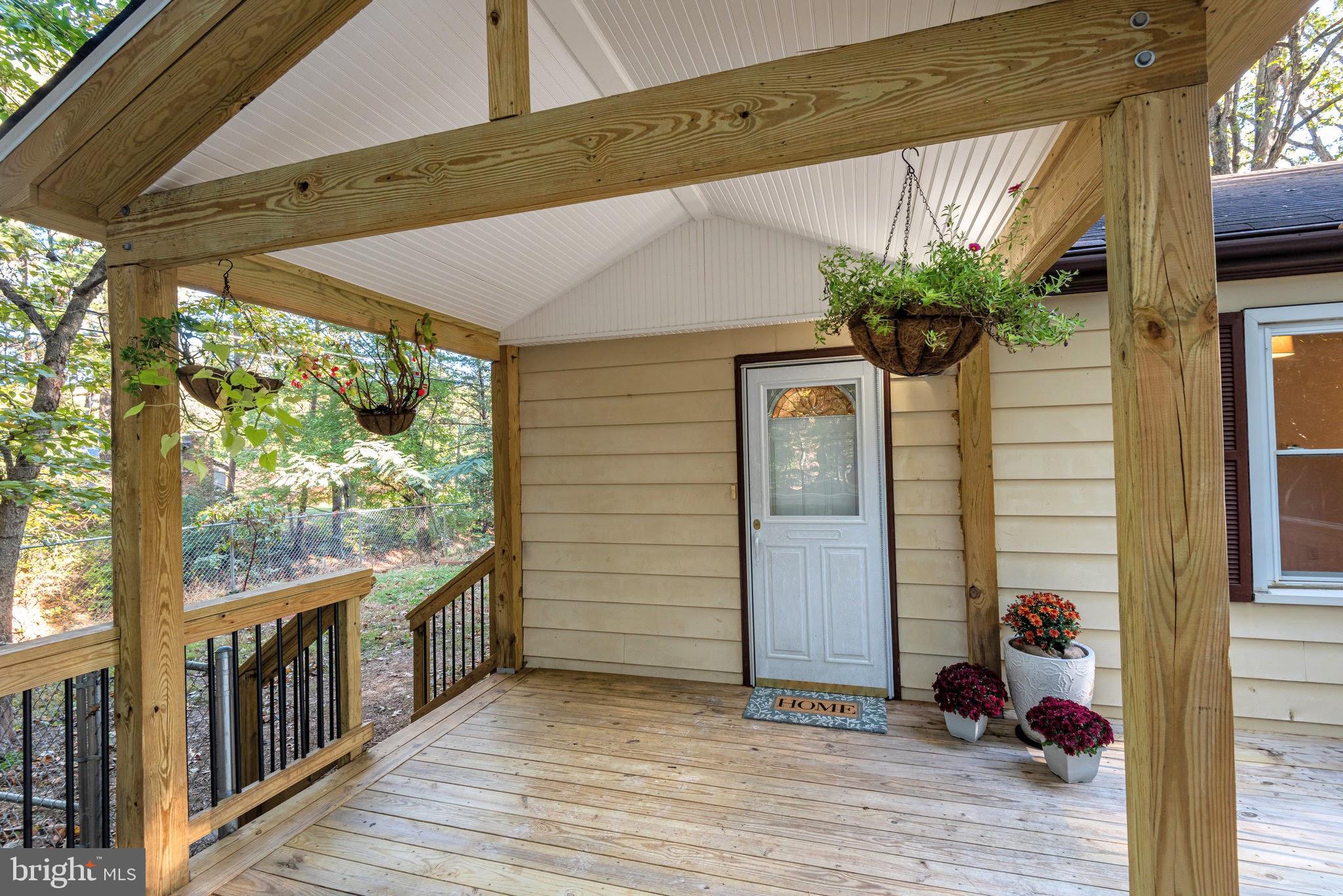12997 Wooded Acres Ct