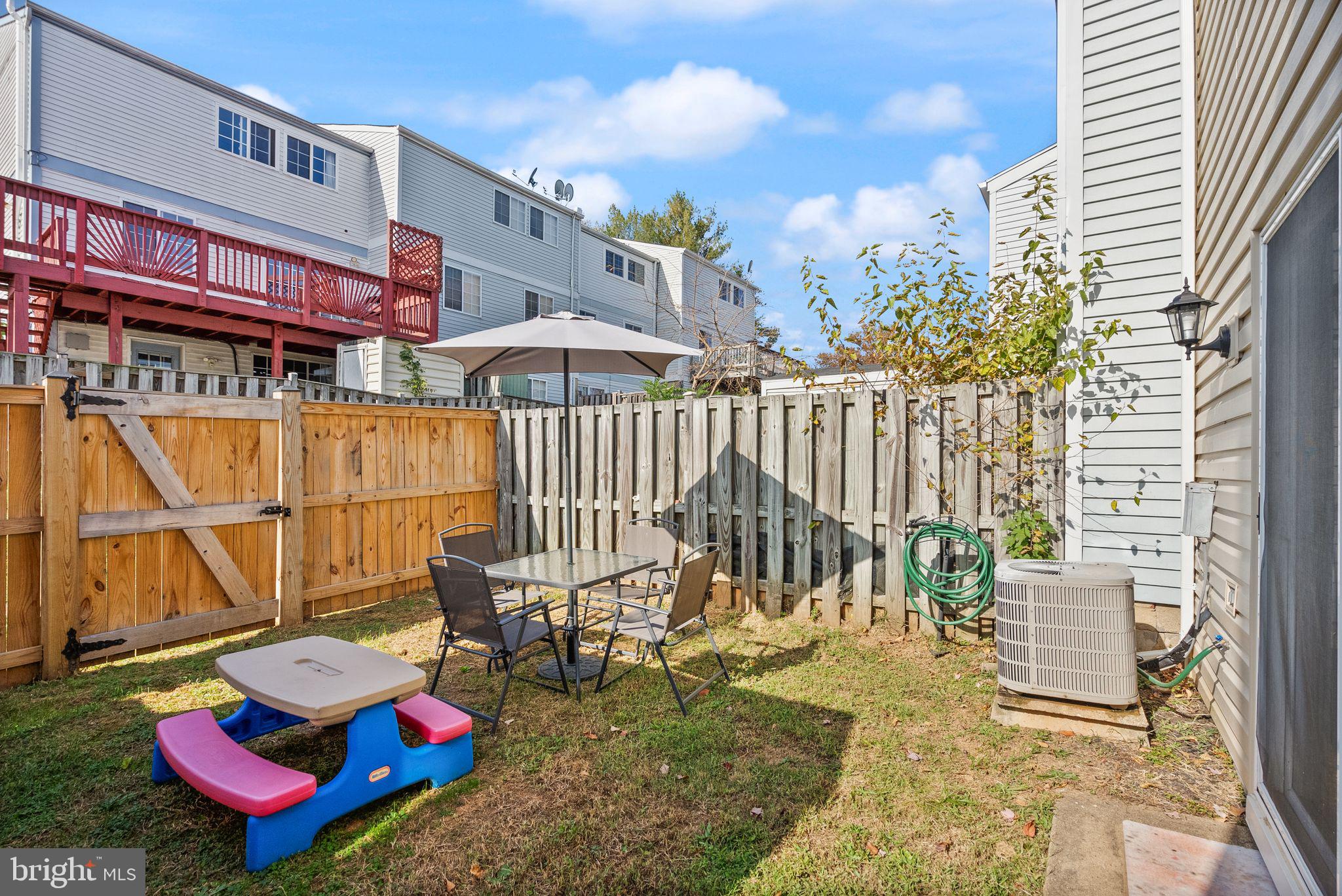 3465 Brookville Ln