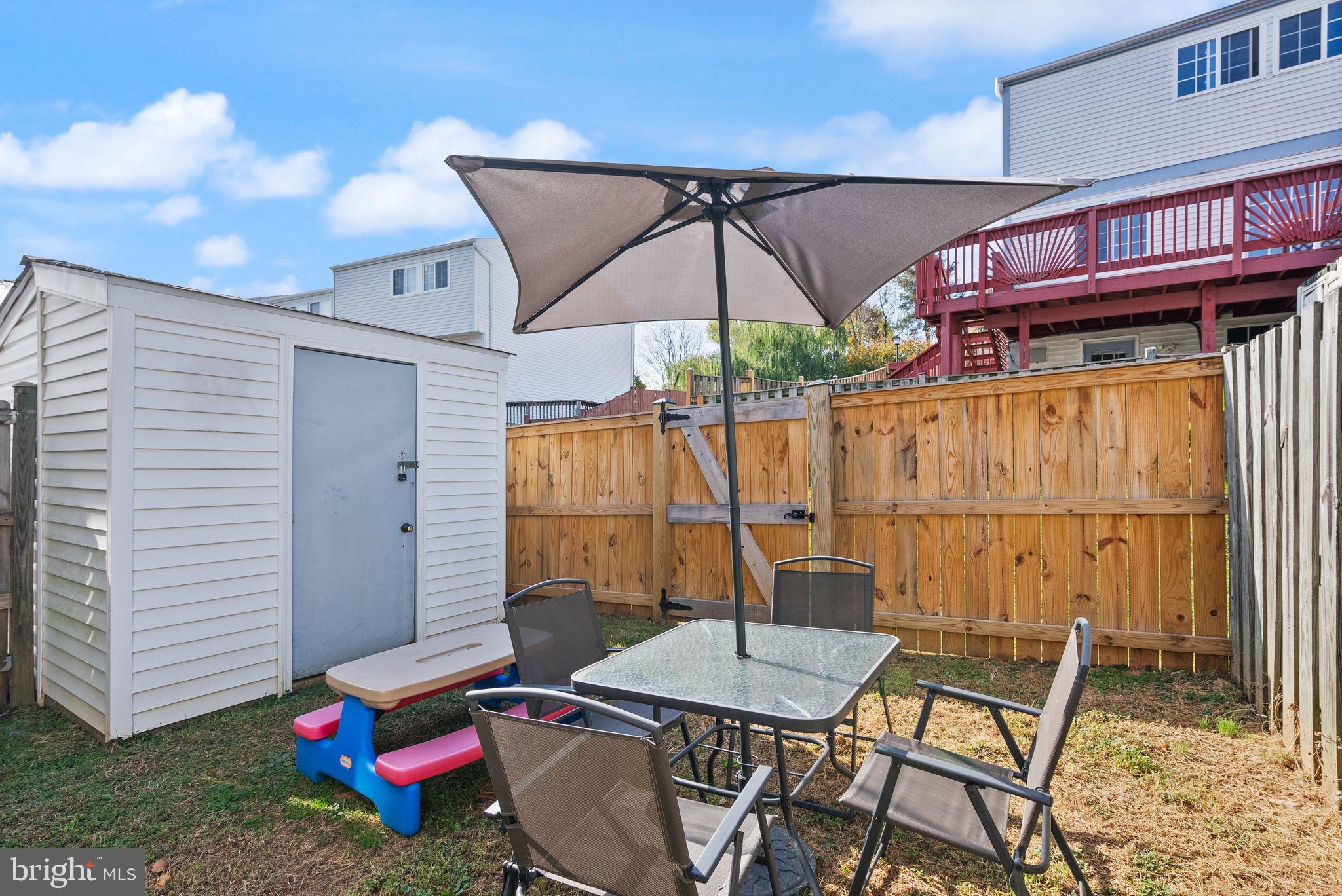3465 Brookville Ln