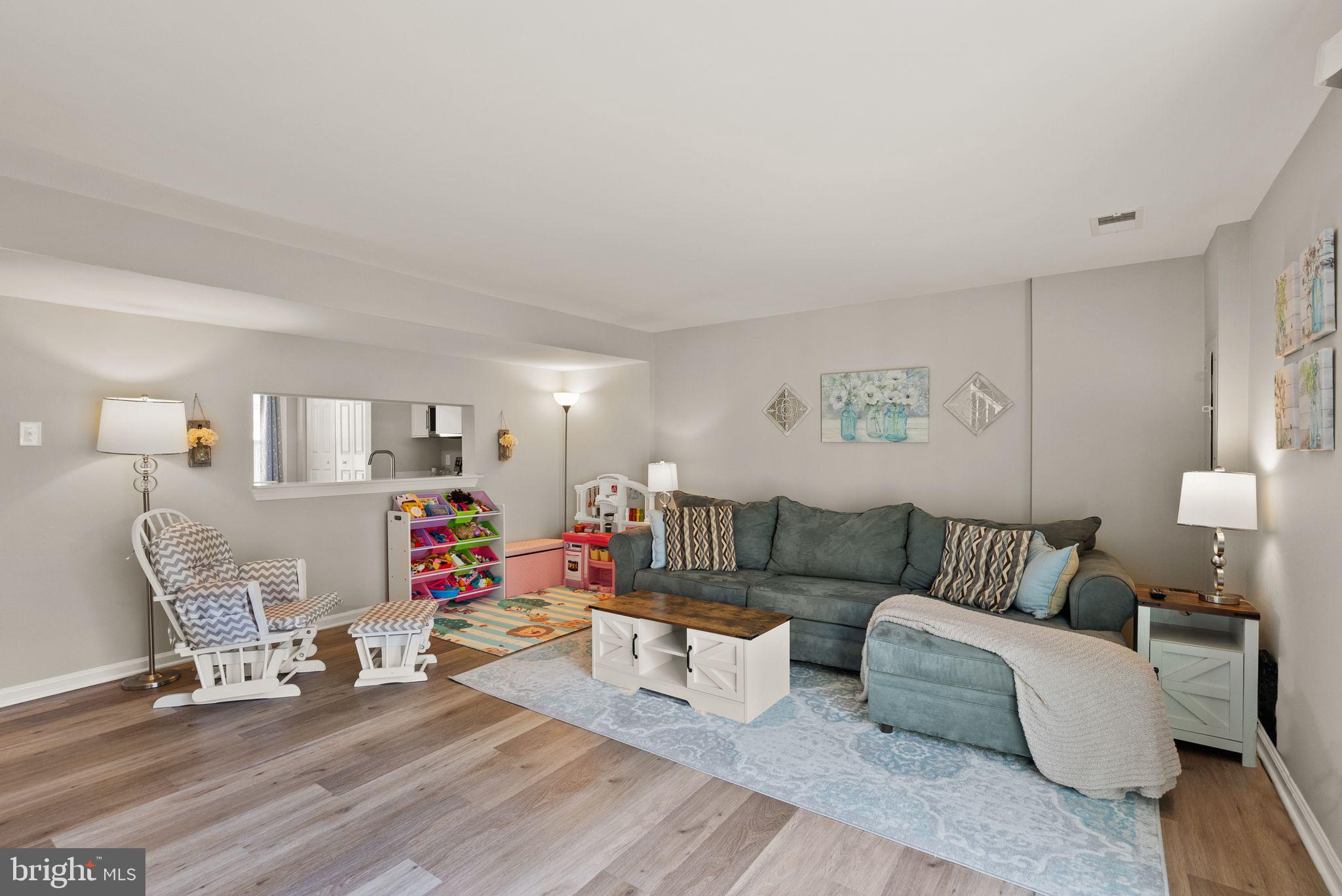 3465 Brookville Ln