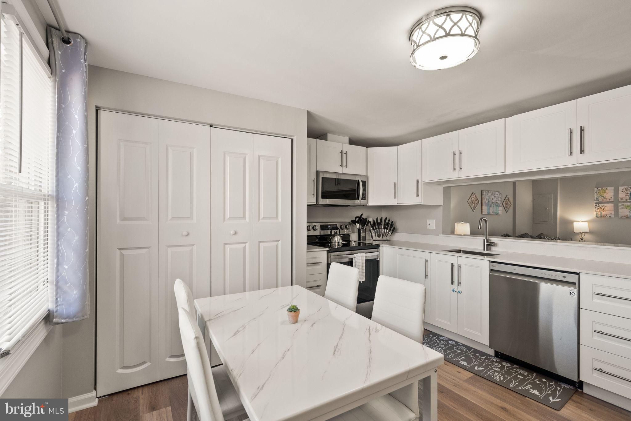 3465 Brookville Ln