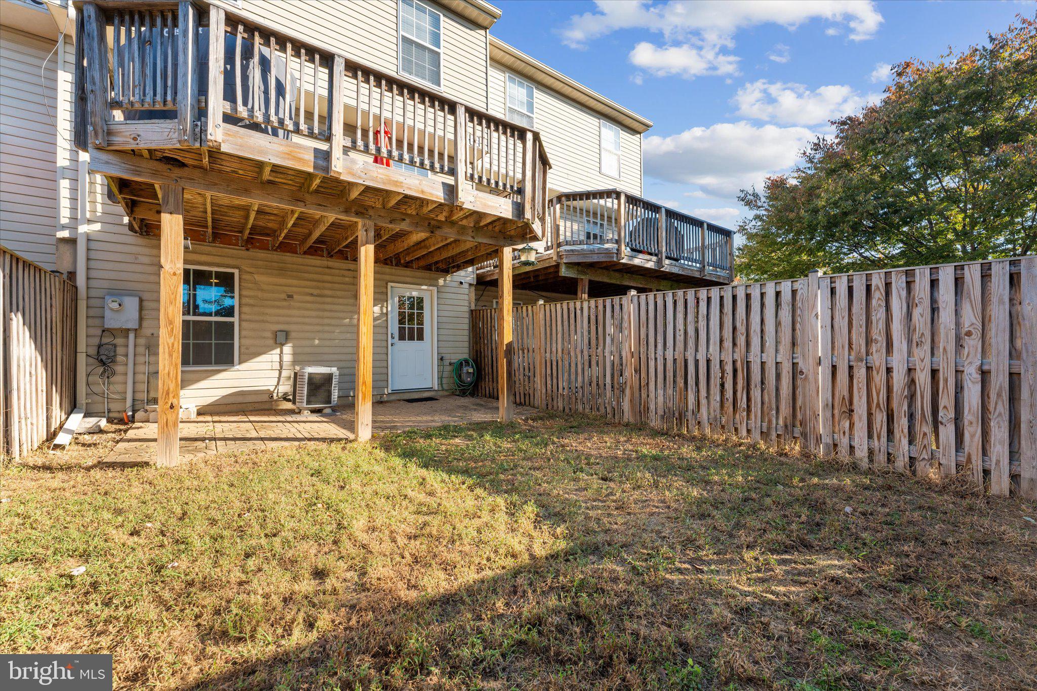 17028 Point Pleasant Ln