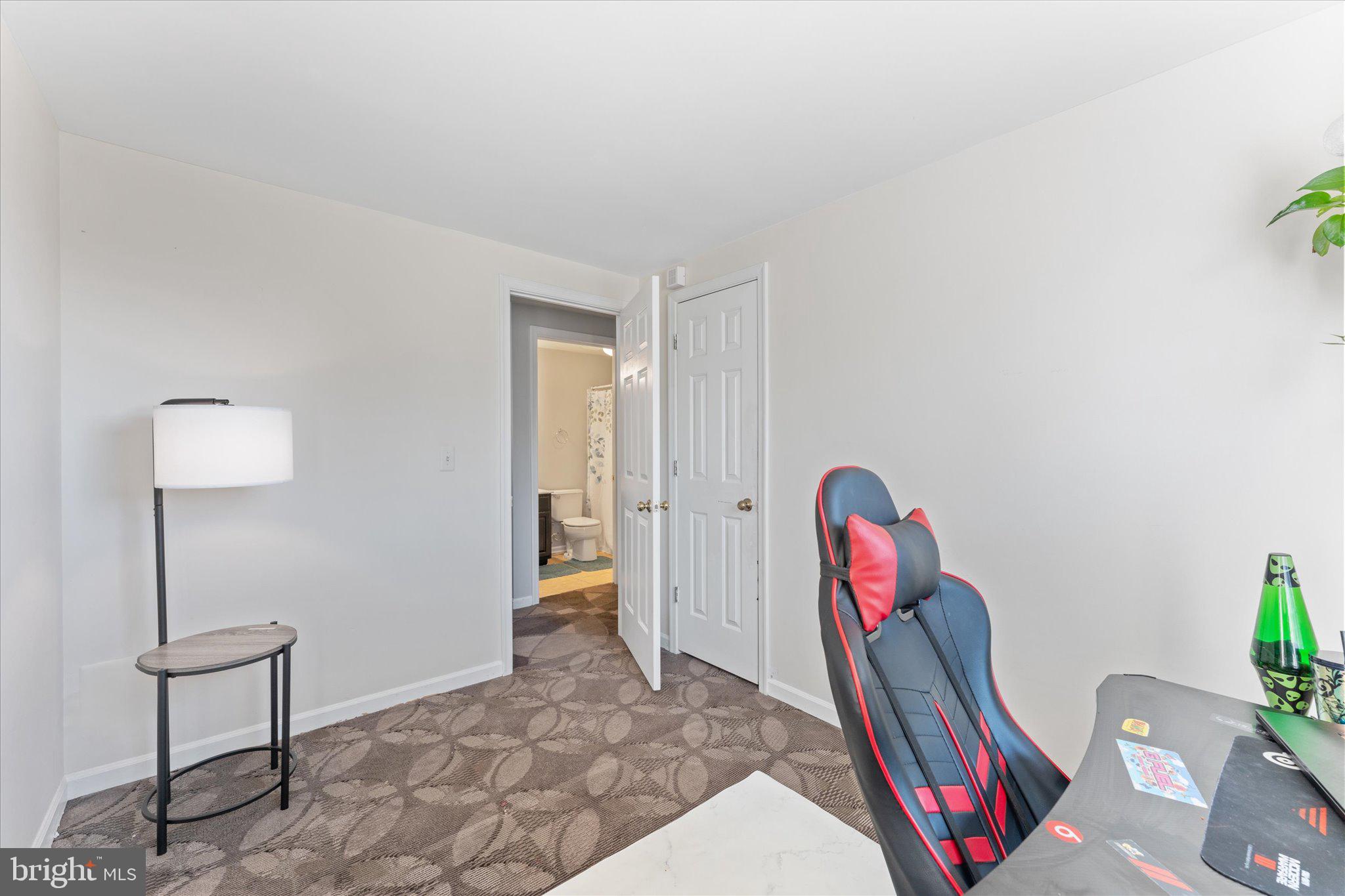 17028 Point Pleasant Ln
