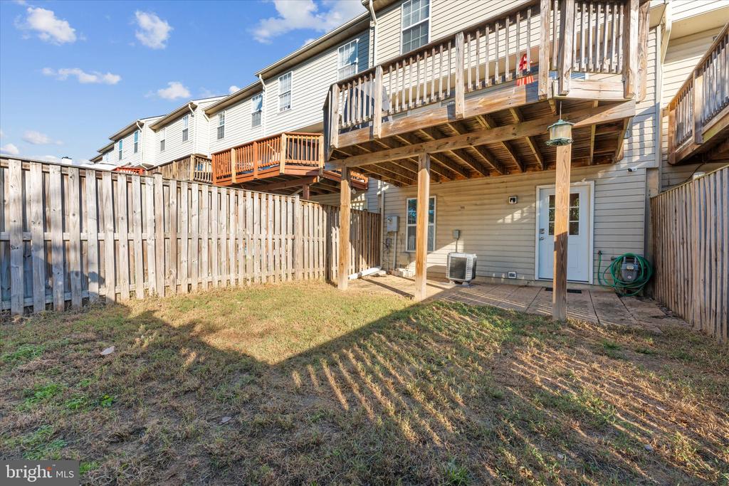 17028 Point Pleasant Ln