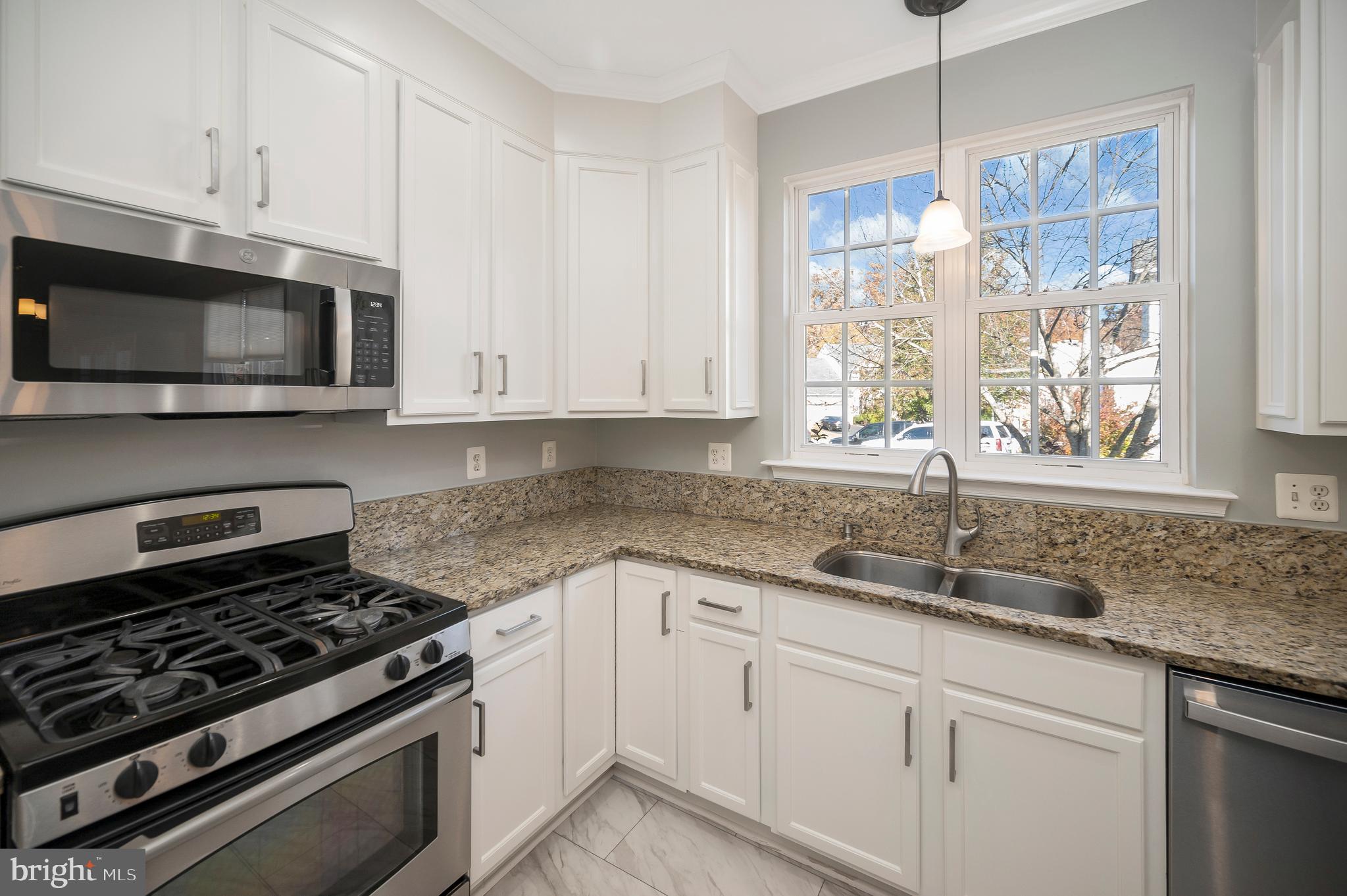 14140 Estate Manor Dr